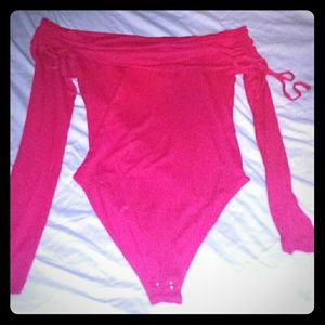 Sexy Cold-shoulder bodysuit